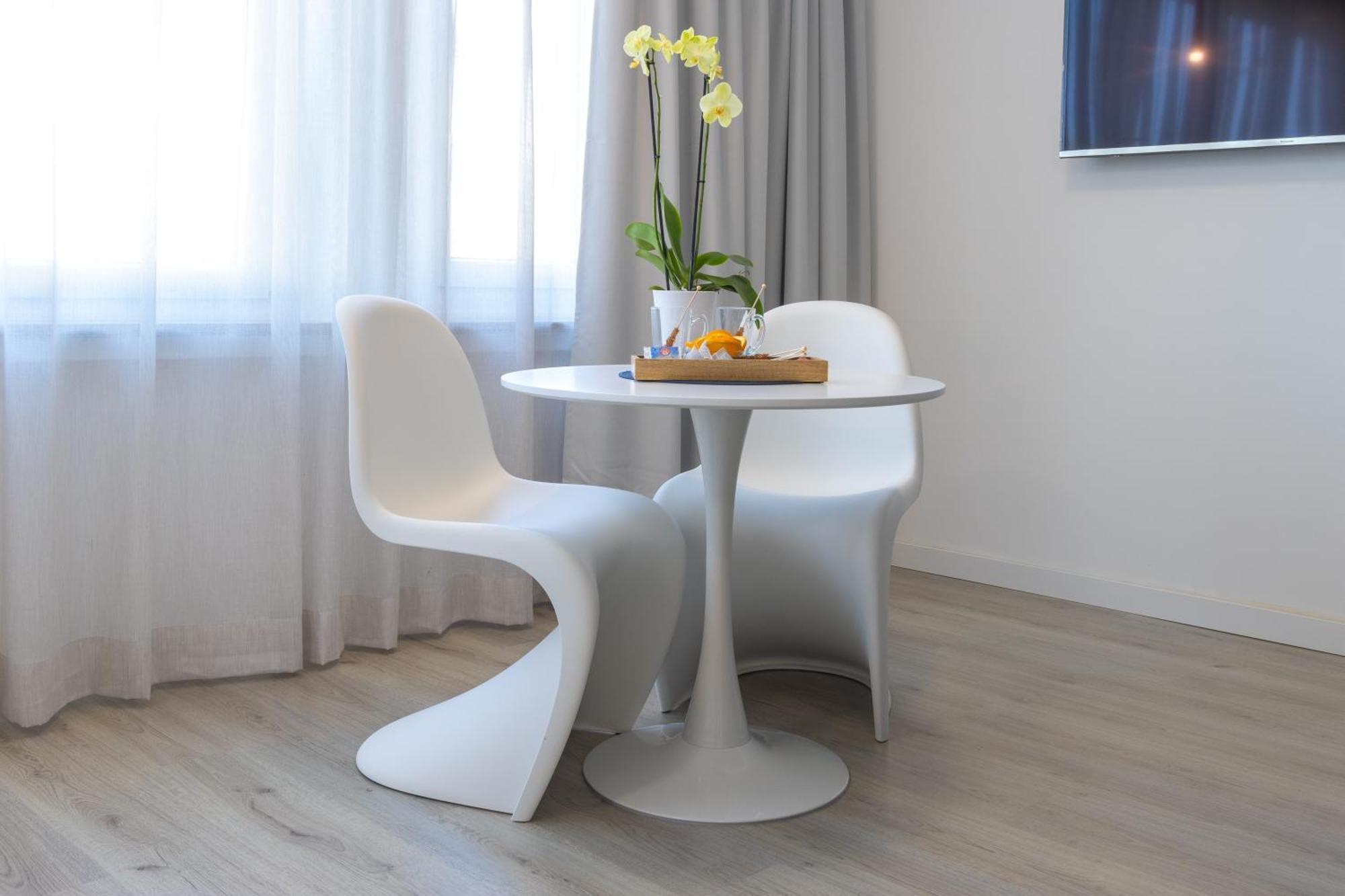 Zzzpace Smart-Hotel Крефельд Экстерьер фото